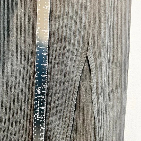 Wilfred Zeta Ribbed Midi Skirt w/ Slit Black L Aritzia Knit Pull On Minimalist - Picture 8 of 15